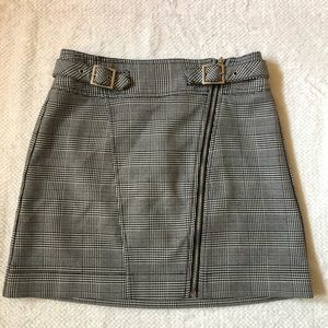 Topshop zipper black & white asymmetrical mini skirt